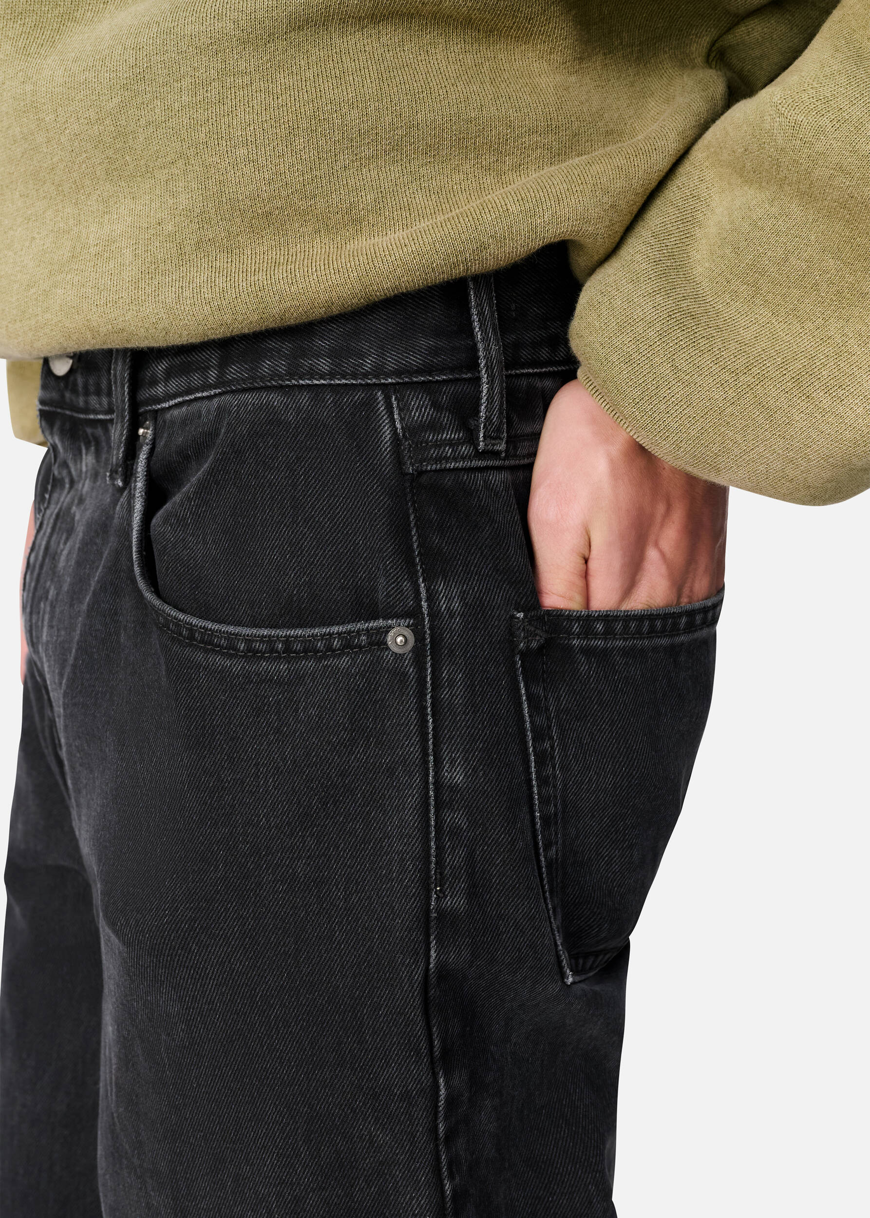 Zine Relaxed-Fit Jeans Black