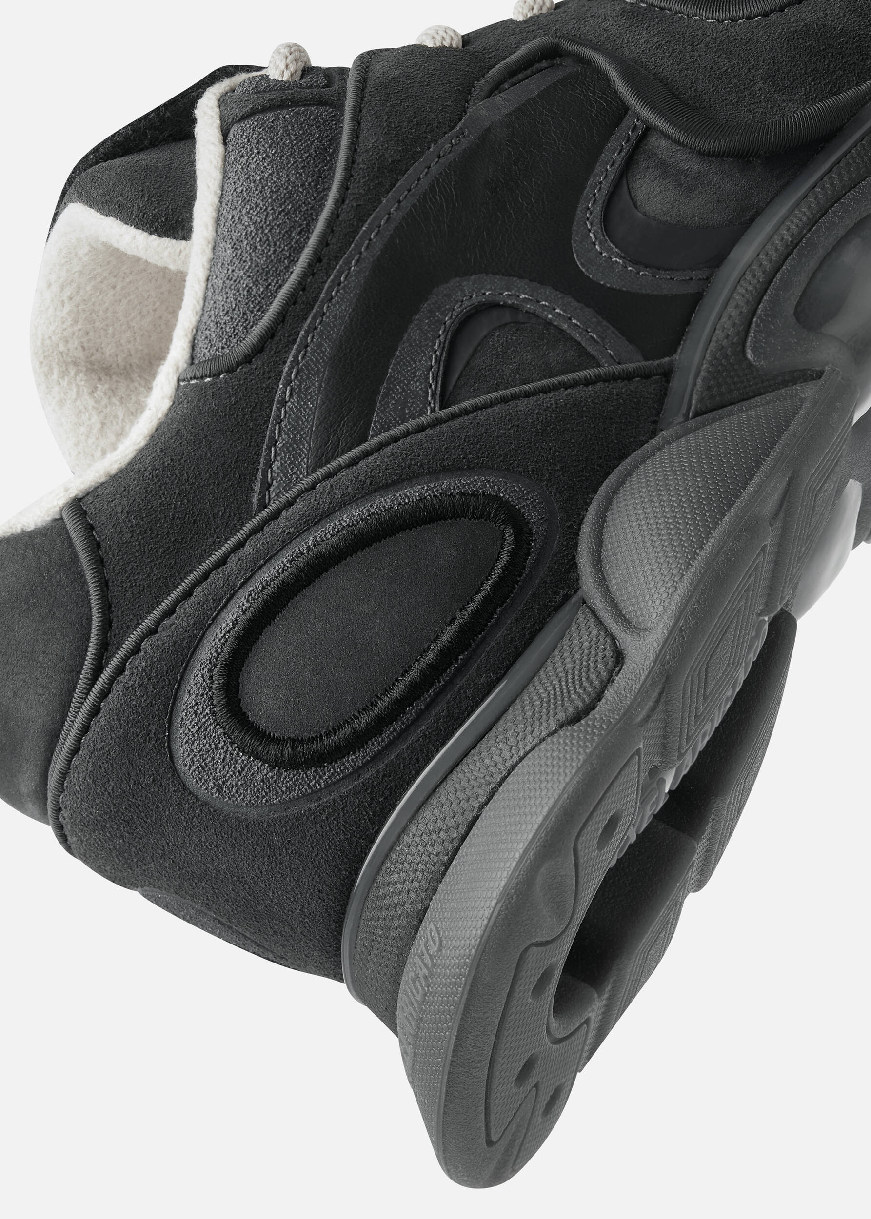 Eris Sneaker Black/Black