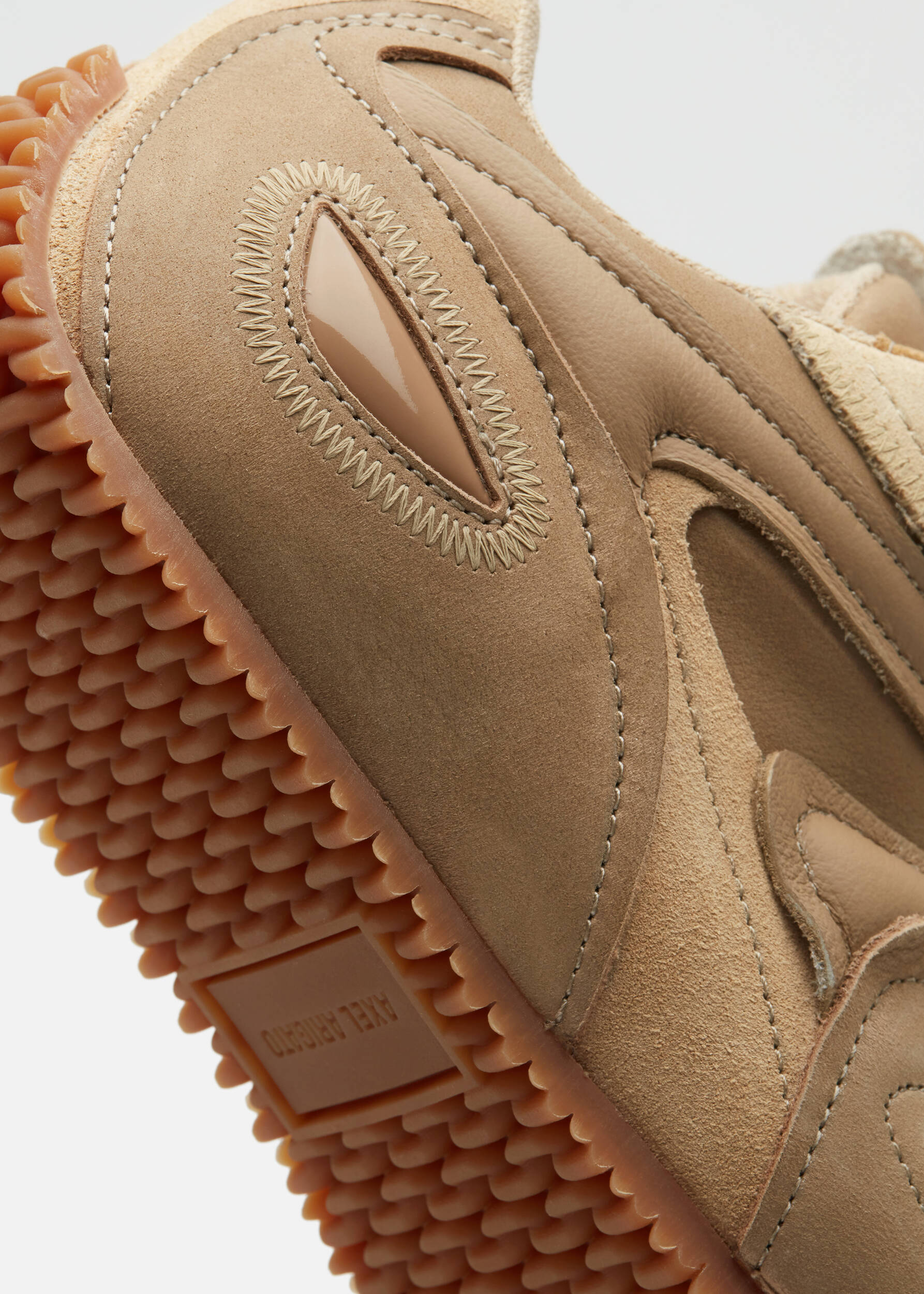 Slow Runner Tan/Gum 4 Slow Runner Tan/Gum