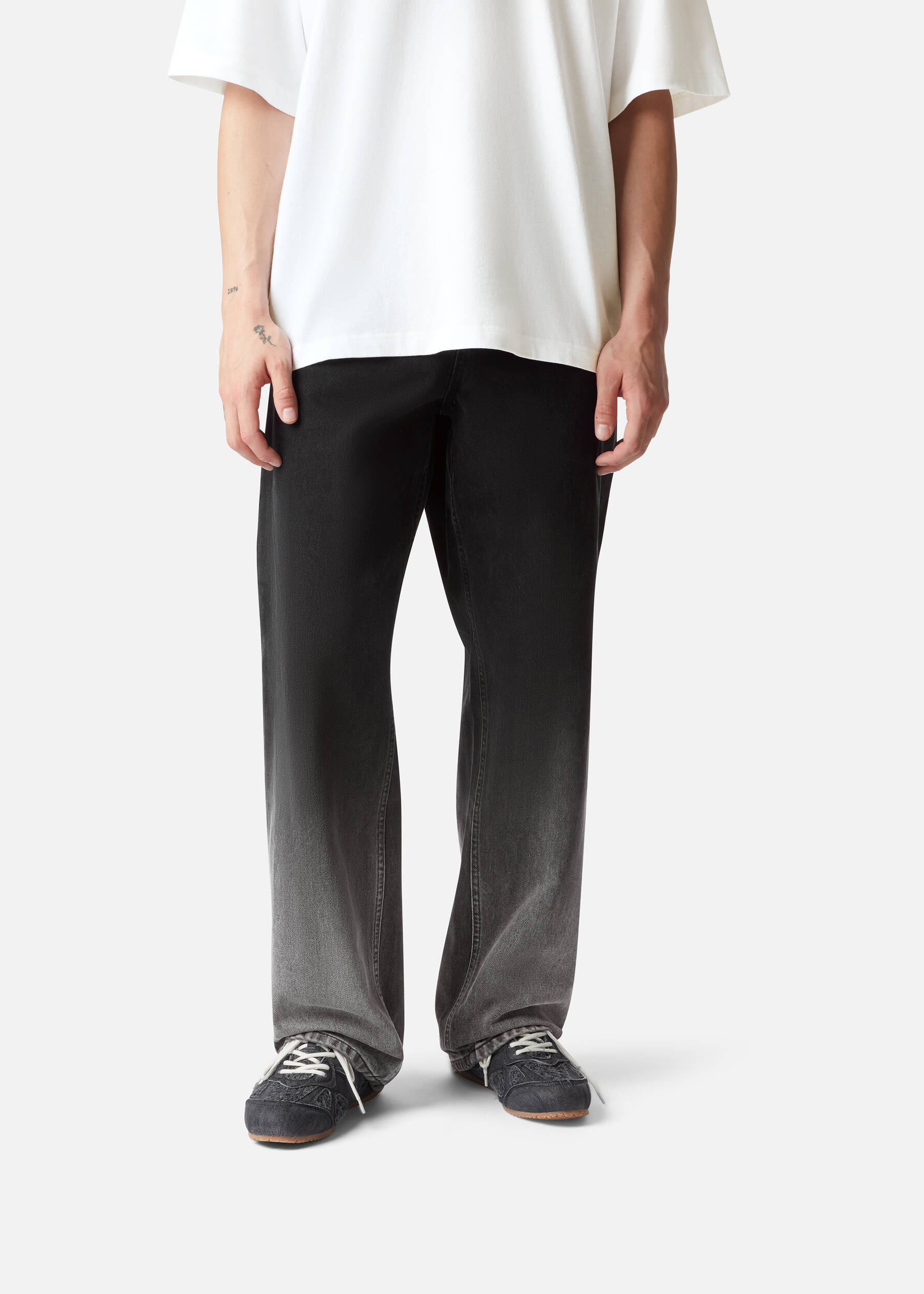 Slow Runner Off Black/Off Black 5 Slow Runner Off Black/Off Black