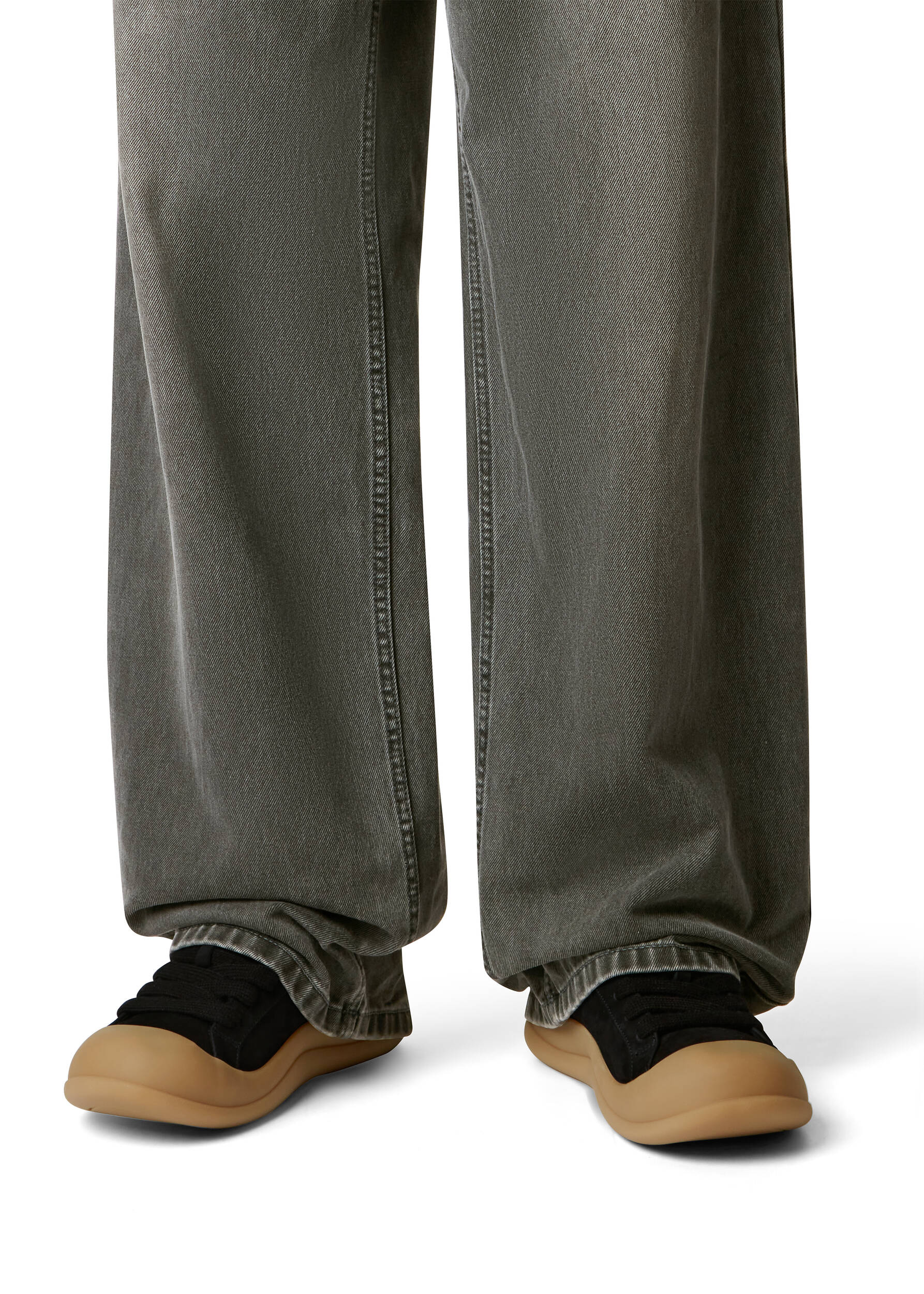 Squish x Alvin Black/Black 6 Squish x Alvin Black/Black