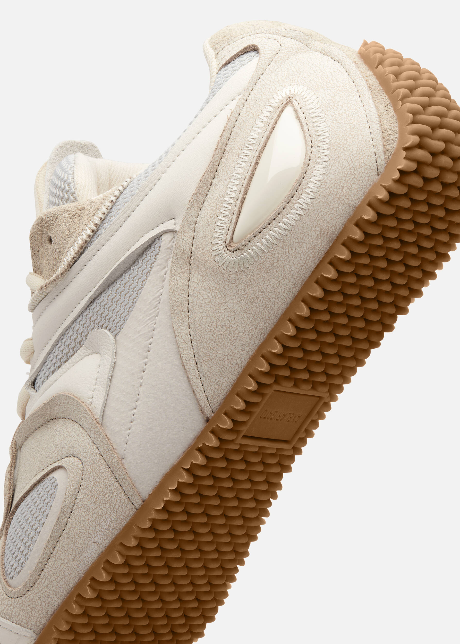 Slow Runner Off White/Gum 6 Slow Runner Off White/Gum